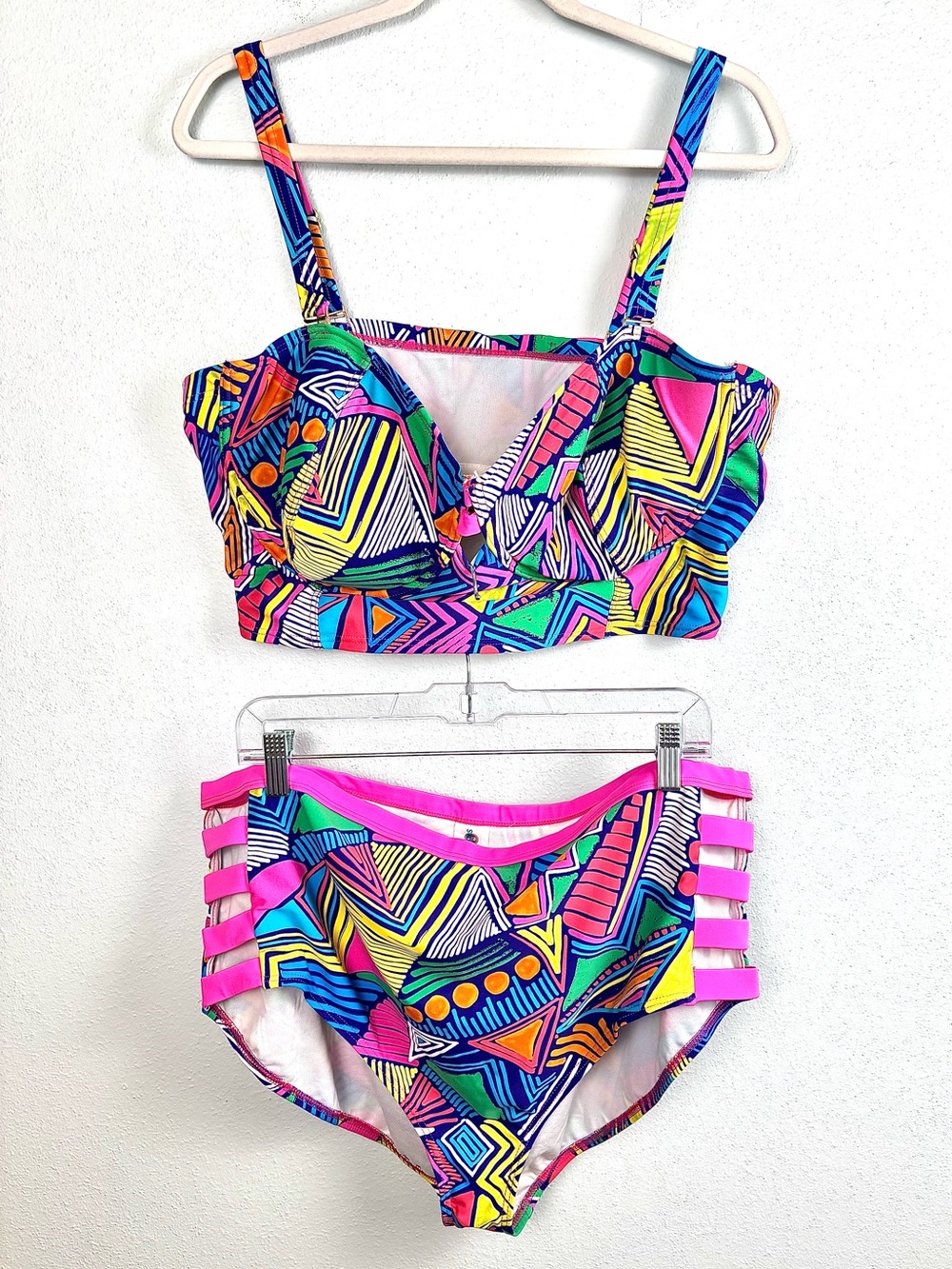 Gabifresh Swimsuits For All Neon Geometric Strappy Underwire Bikini, Size 22